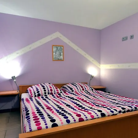Apartment Spacious In Gruefflingen With Sauna *