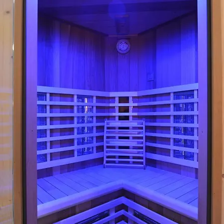 Spacious In Gruefflingen With Sauna Burg Reuland